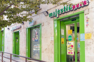 new_Majestic-Pet's-Val-Chisone-01